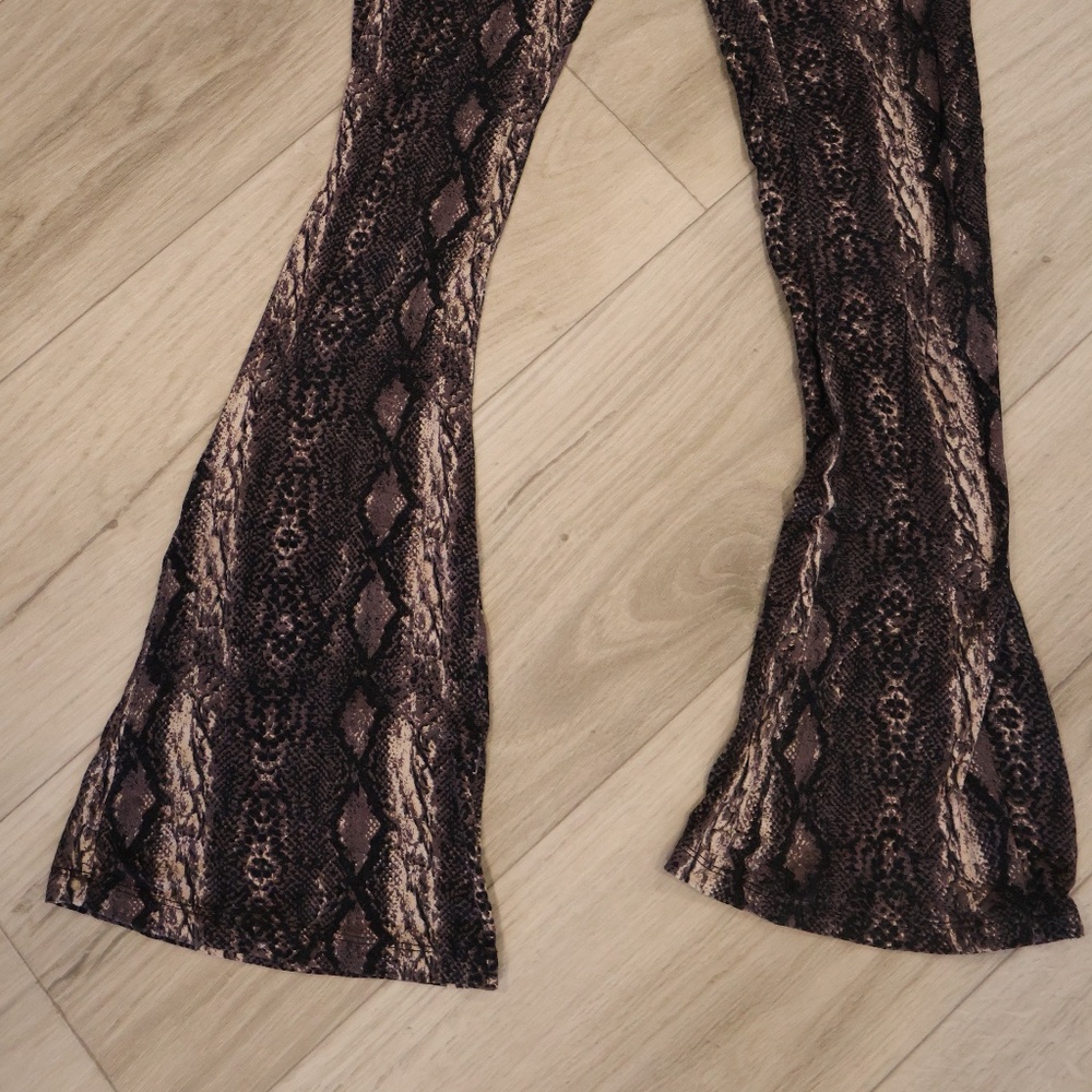 Snake Print Palazzo Pant - Picture 5 of 5